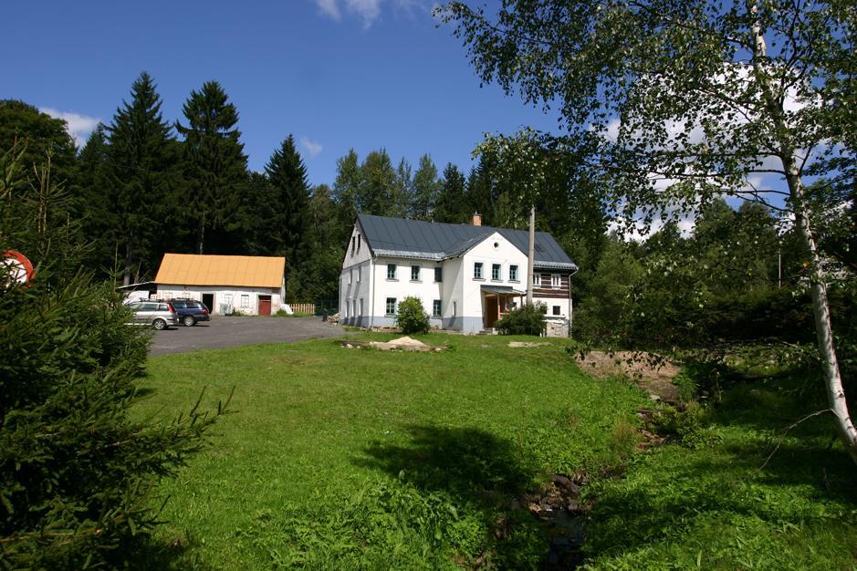 Jeleni Chata Skladanka Lucany nad Nisou Exterior photo